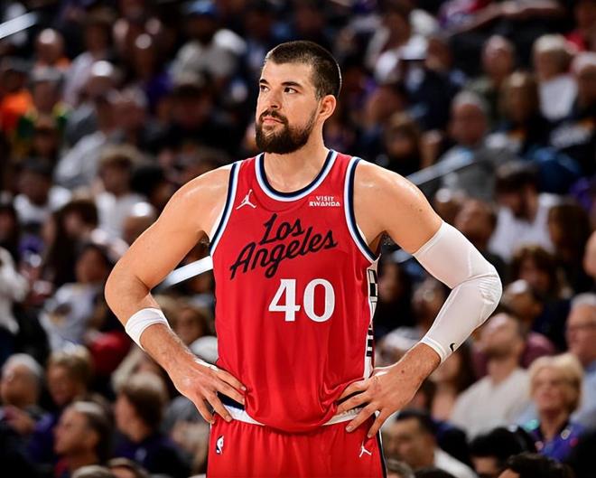 关于洛杉矶快船转会期状态回暖，志在欧冠名次提升，信心回归，赛季目标并未改变的信息-爱游戏