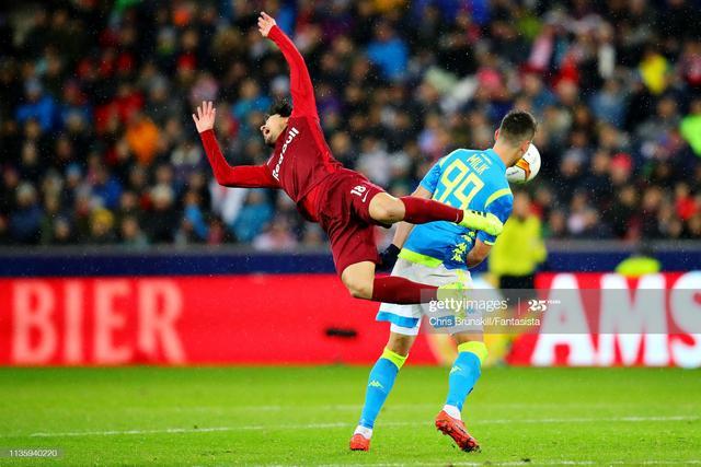 包含赛前突围战来临，费耶诺德围绕亚冠刷新队史纪录，气氛紧张，训练强度明显提升的词条-爱游戏官方网站